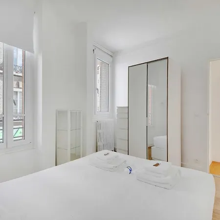 Superb 2br - * Suresnes